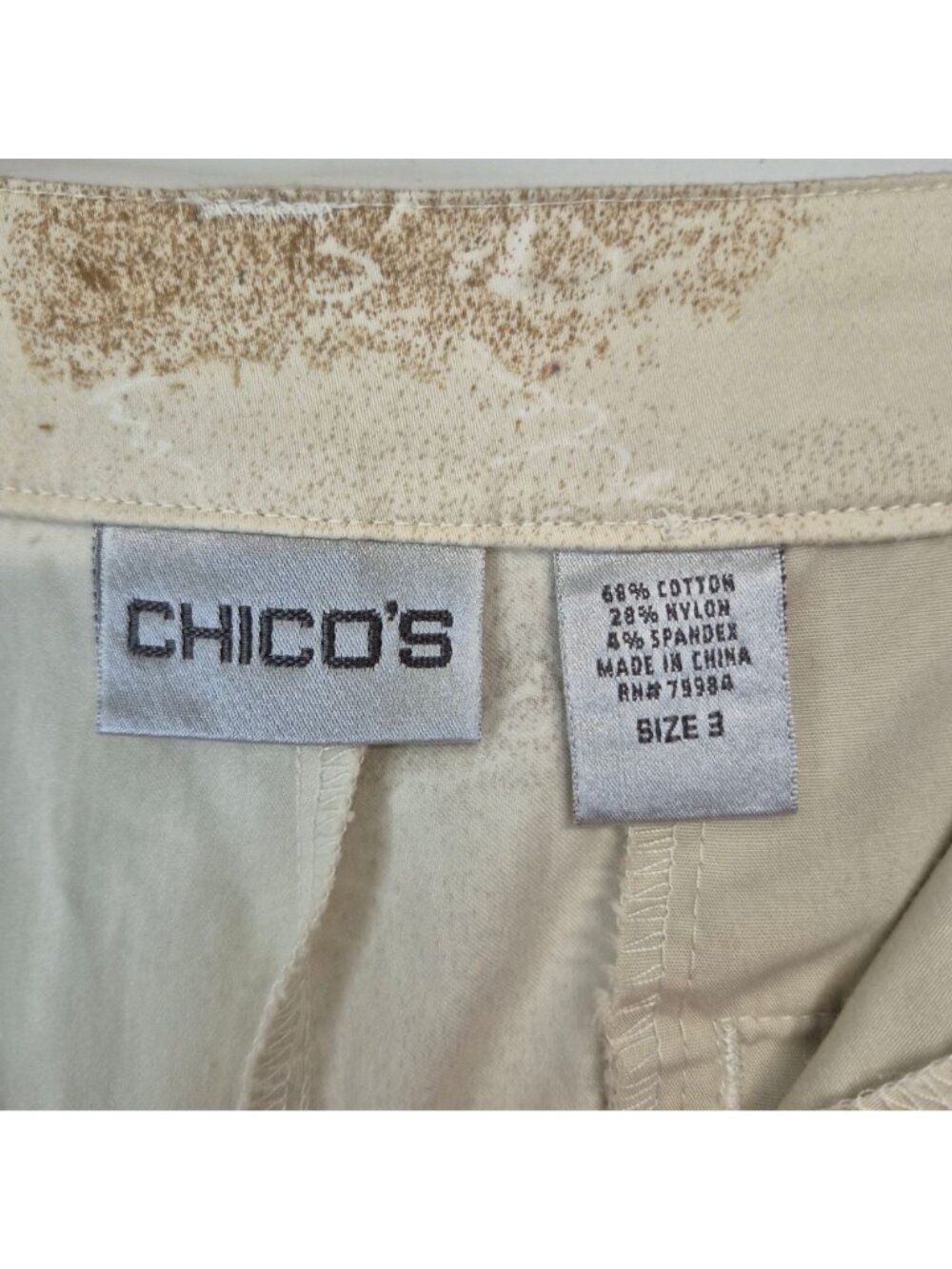 Chicos Women's Architectural Print Capris Beige XL Relaxed Fit Artistic Design - Picture 7 of 8